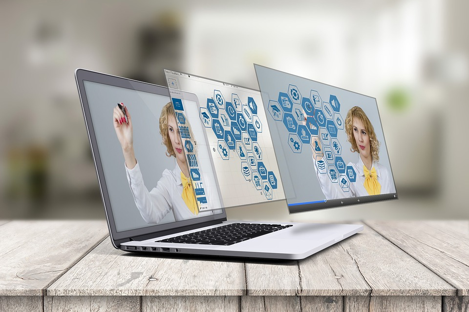 Зачем дизайнеру свой сайт, если есть Behance, Instagram, тематические форумы?